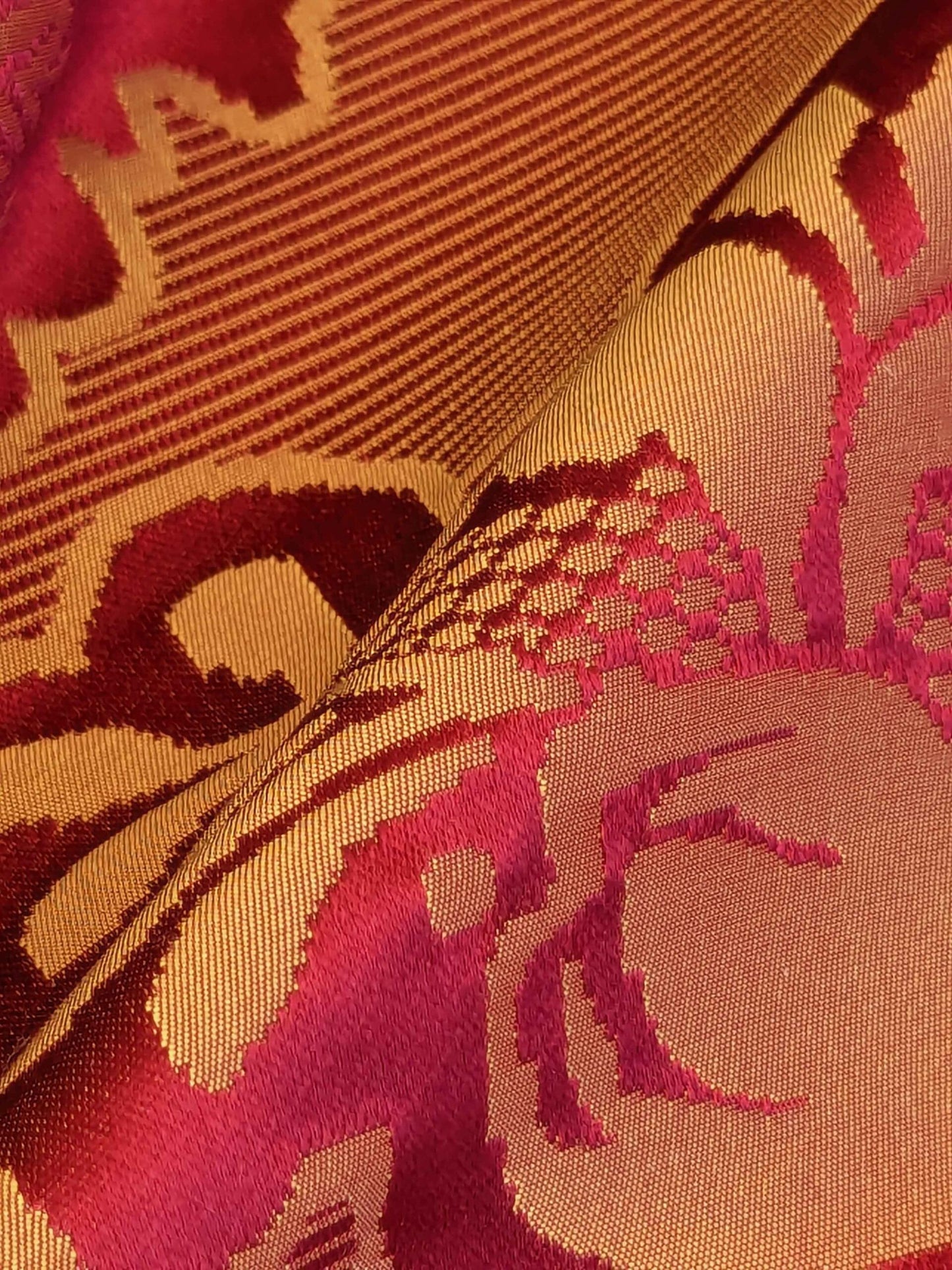 By yard Scalamandre Red Damask Medallion Botanical Renaissance Reversible Historical MSRP USD400+/Y