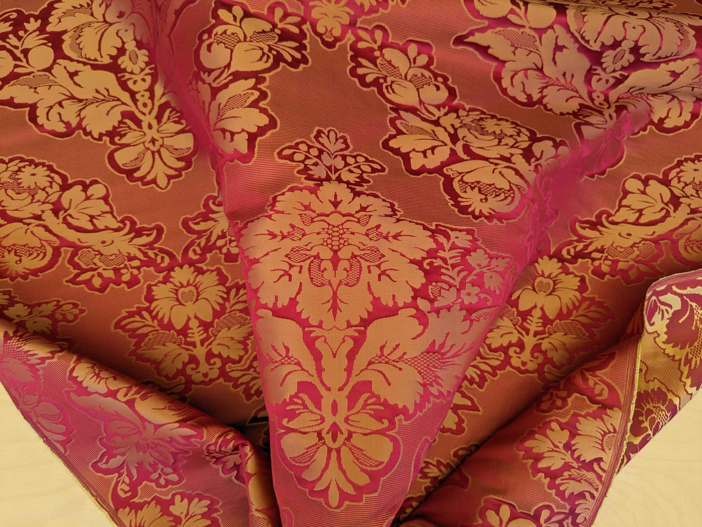 By yard Scalamandre Red Damask Medallion Botanical Renaissance Reversible Historical MSRP USD400+/Y