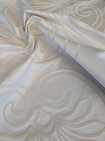 40"Length x 118" Width Lelievre Paris Trefle M1-Ivoire Damask Historic Jacquard Diamond Ogee Graphic White Cream Ivory Polyester