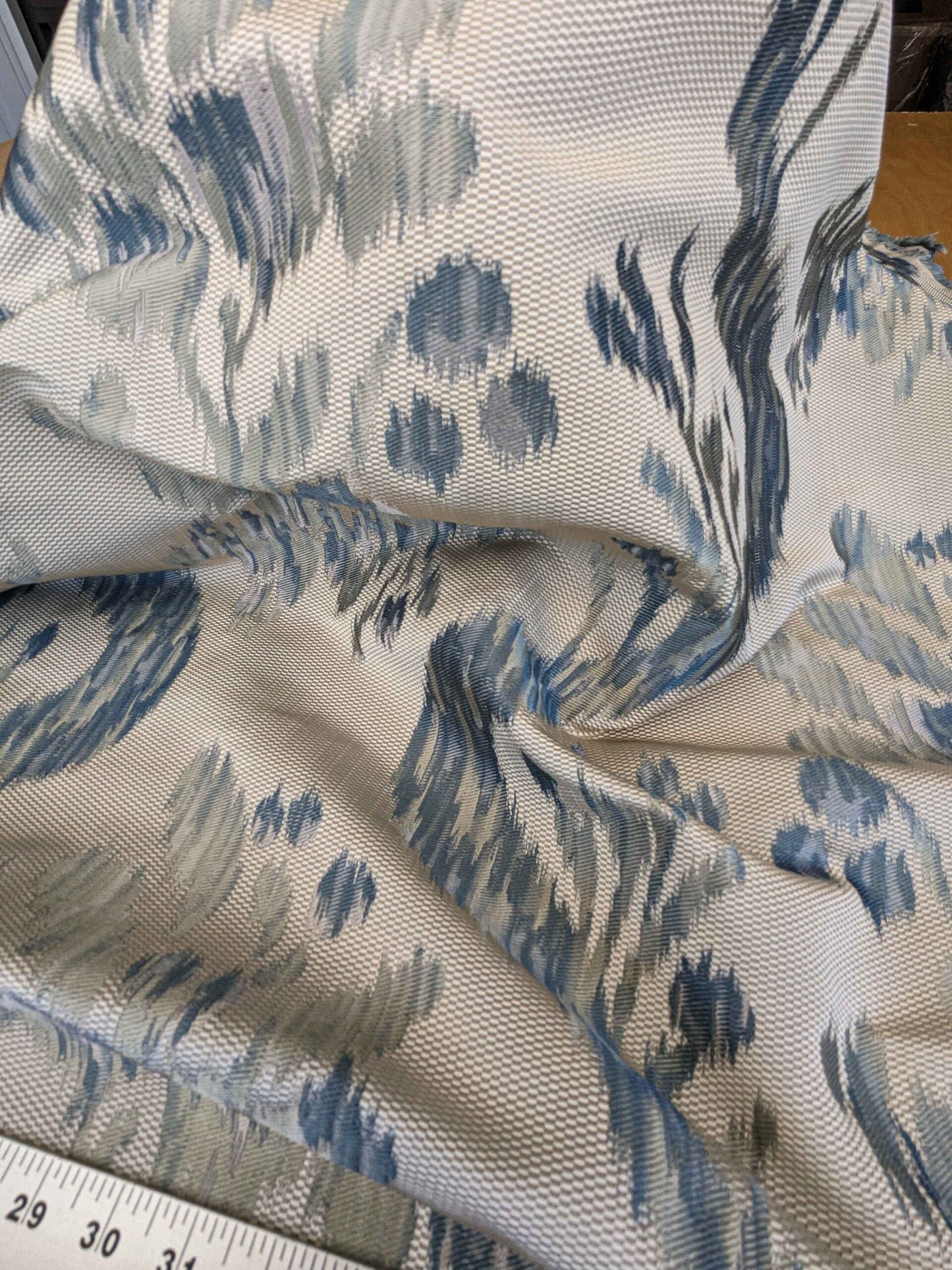 2.25y Scalamandre Visby Beige Blue Silver White Old World Weavers Silk Lampas MSRP USD 895/Y