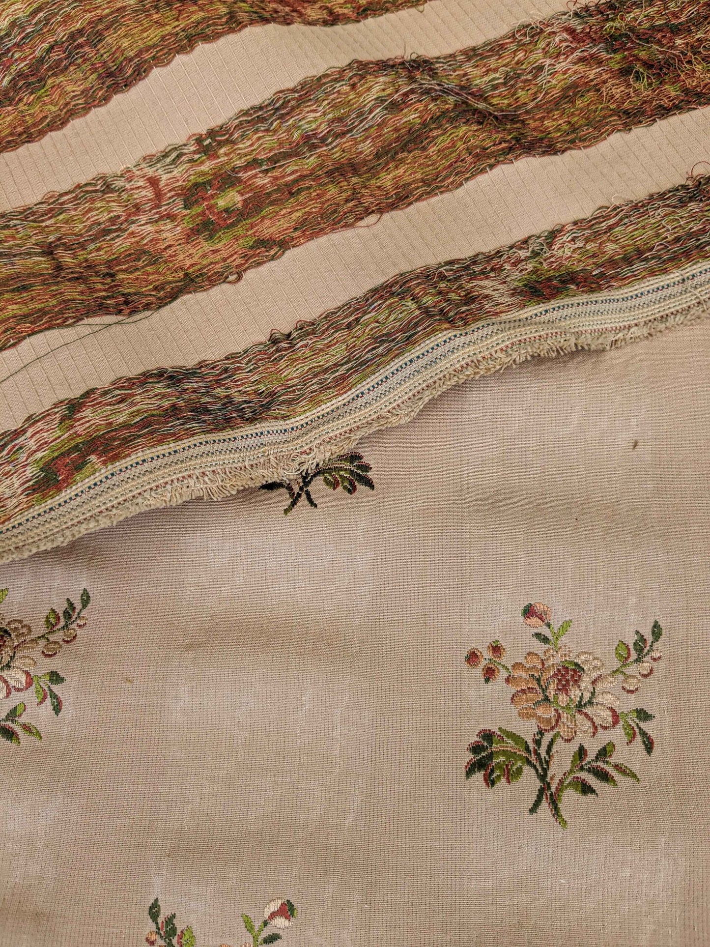 2y Scalamandre Floral Botanical French Court Stripe Pink Flower Beige Gray