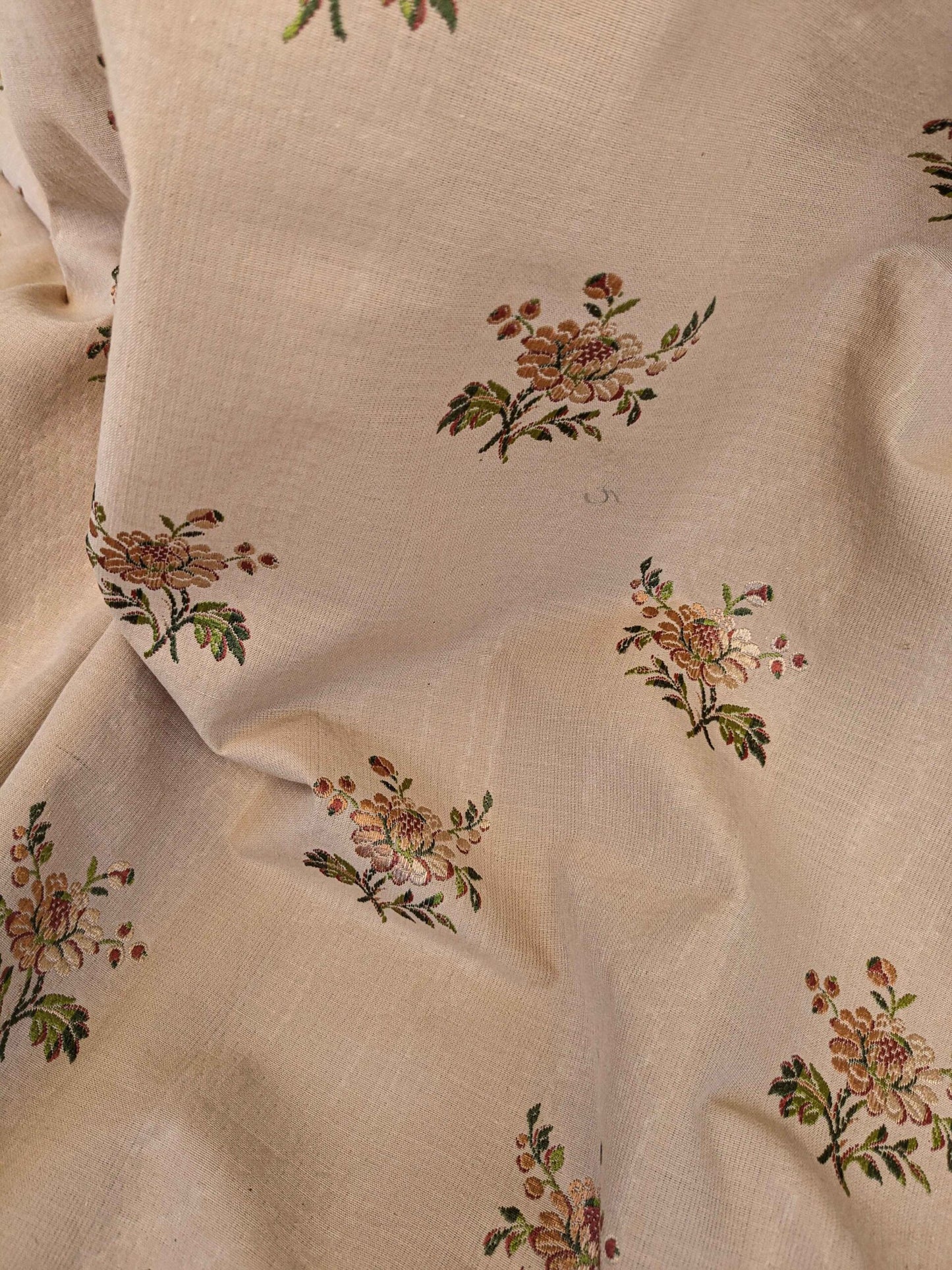 2y Scalamandre Floral Botanical French Court Stripe Pink Flower Beige Gray