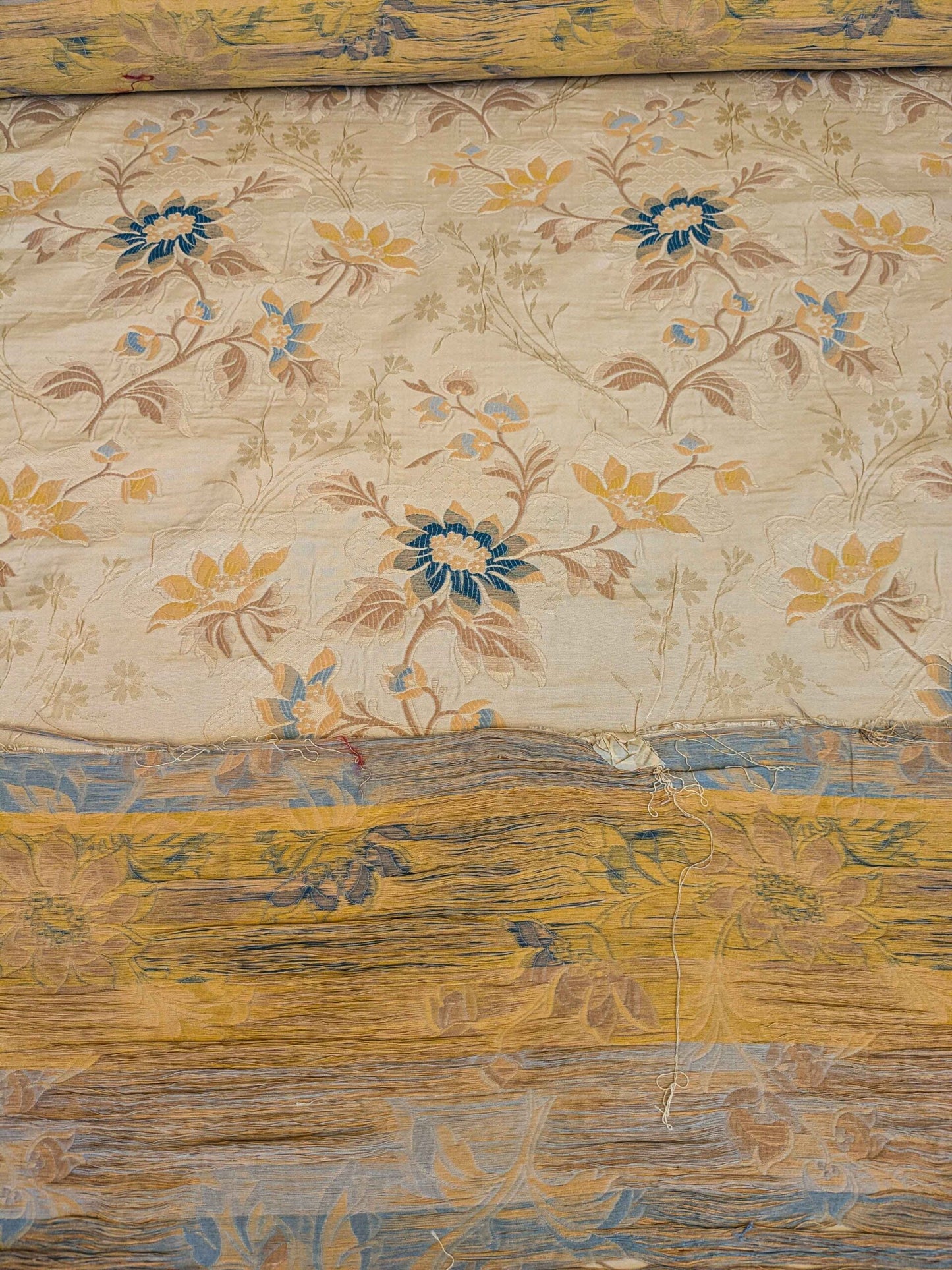 by yard Scalamandre Beige Blue Botanical Brown Grace Rose over Daisy Field Lampas