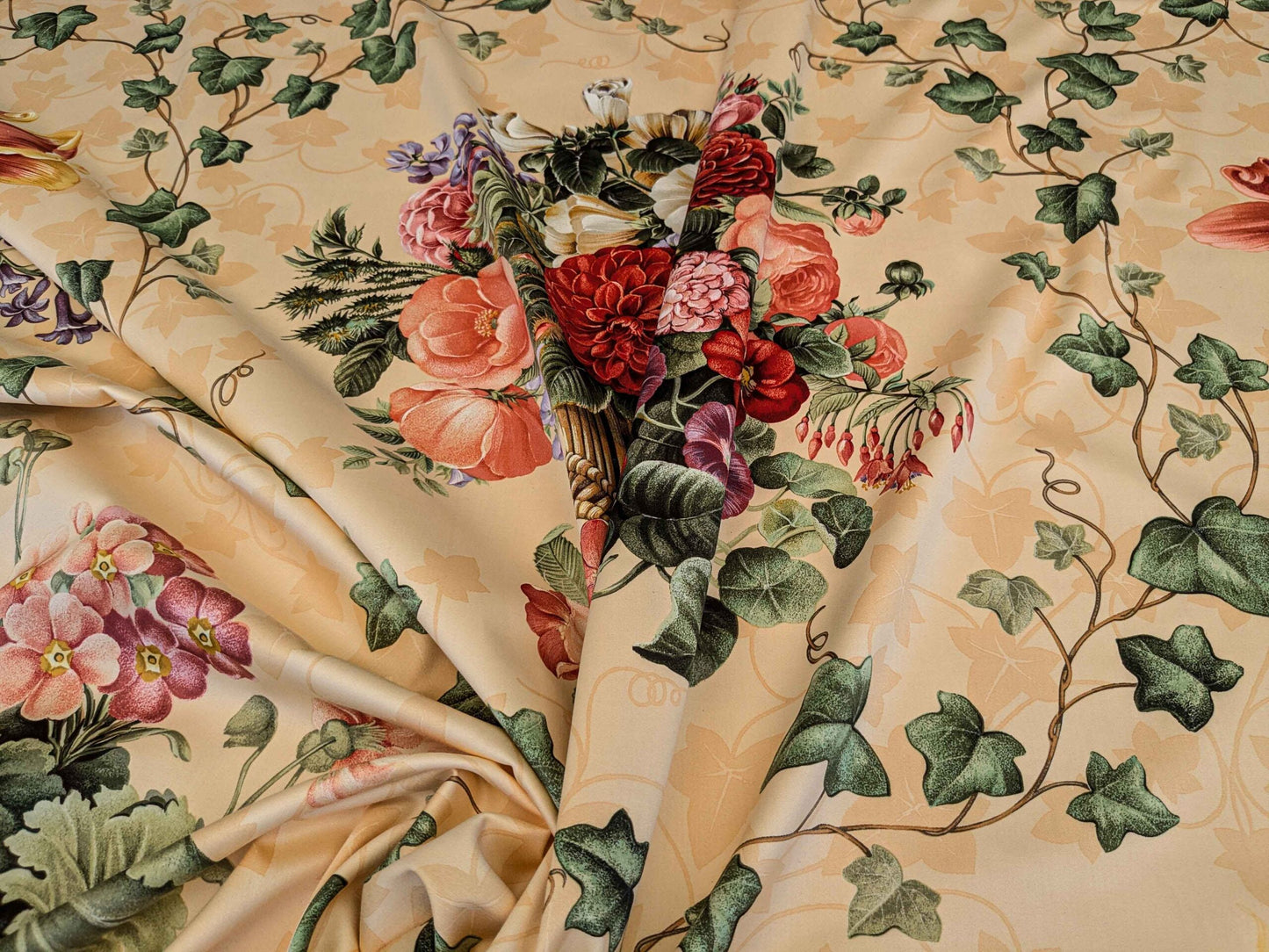 by yard Scalamandre Folie Flamande Rose on Butter Yellow Botanic Illustration Rose Dalia Tulip Ivy Crocus Morning Glory 33-screen! MSRP USD236/y