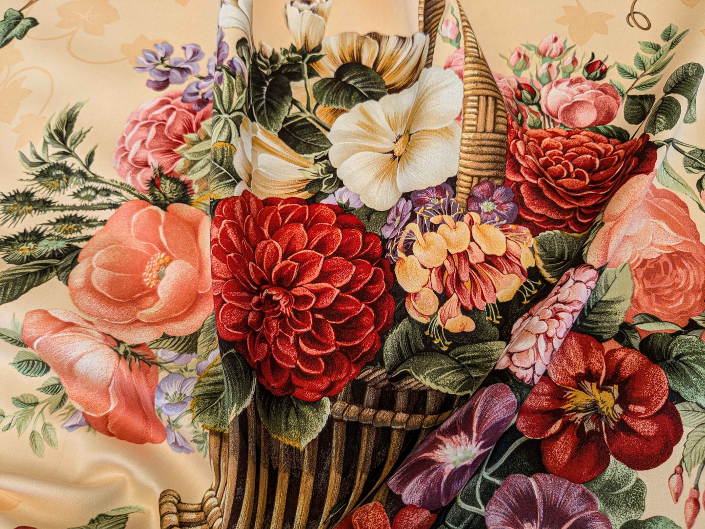 by yard Scalamandre Folie Flamande Rose on Butter Yellow Botanic Illustration Rose Dalia Tulip Ivy Crocus Morning Glory 33-screen! MSRP USD236/y