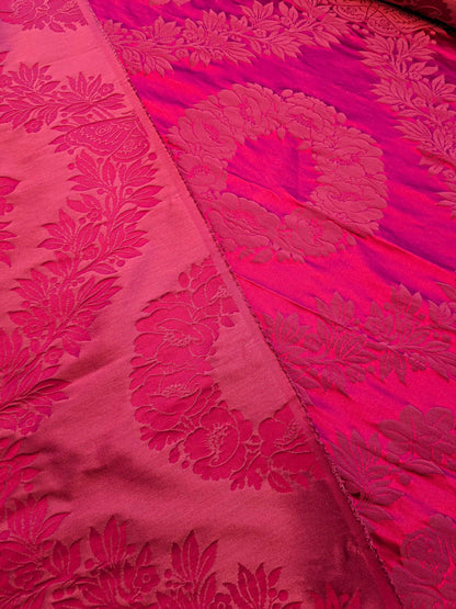 1.9y Tassinari &amp; Chatel Josephine in Cerise Red Silk Damask Medallion Renaissance Neoclassical MSRP USD 1000+/y
