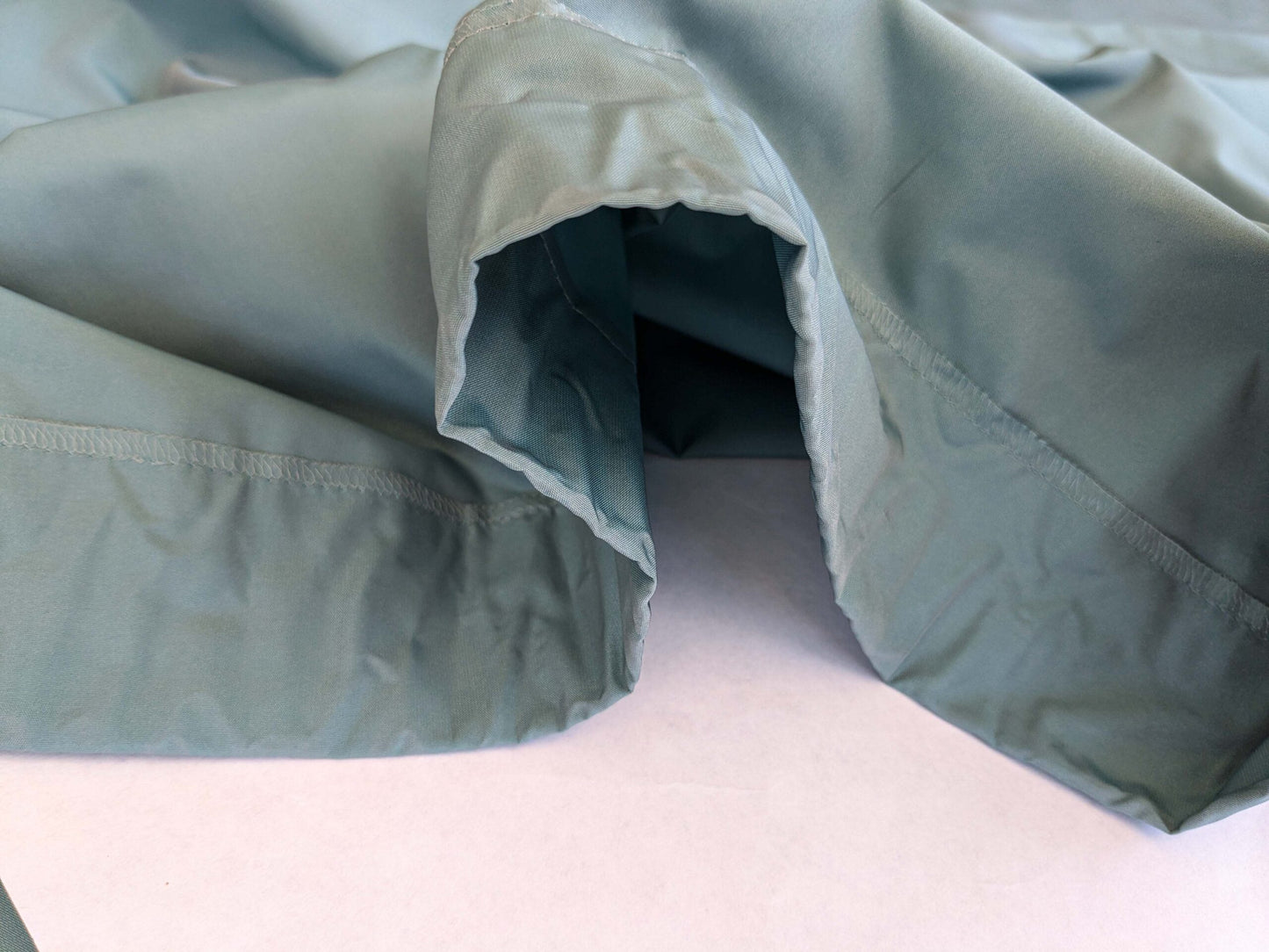 4 EV37 2.4yards Lelievre Paris Frenesie M1 Nattier Viscose Plain Blue