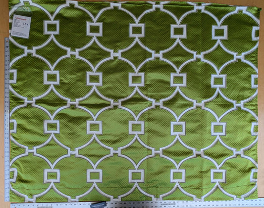 5 EV37 1.3 yards Scalamandre Circle Fret Absinthe Green Jacquard Fretwork Lattice MSRP USD264/y