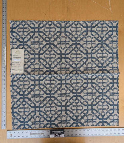 21 EV37 26" x 27" Old World Weavers Porta Fregio Ming Blue White Cream Jacquard Geometric  Lattice Fretwork