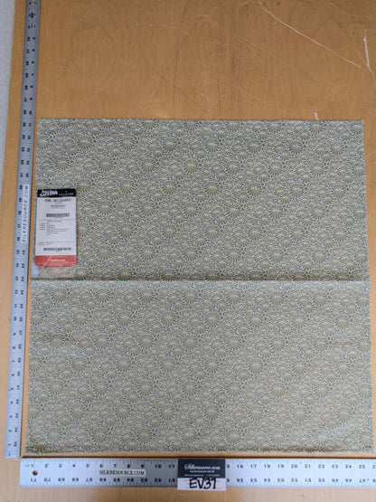 40 EV37 25" x 26" Jean Paul Gaultier Obi Jacquard Amande Green White