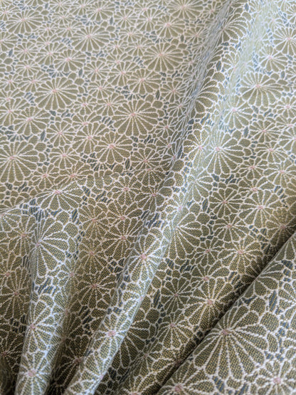 40 EV37 25" x 26" Jean Paul Gaultier Obi Jacquard Amande Green White