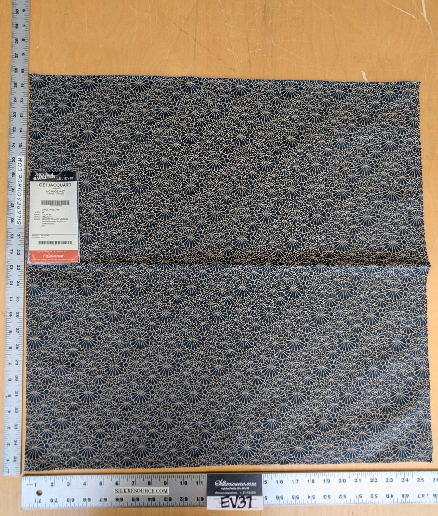 42 EV37 25" x 25" Jean Paul Gaultier Obi Jacquard Marine Blue White