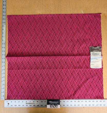 47 EV37 23" x 26" Lelievre Paris Vacoa Fuchsia Pink Diamond Ogee Viscose MSRP USD354/y