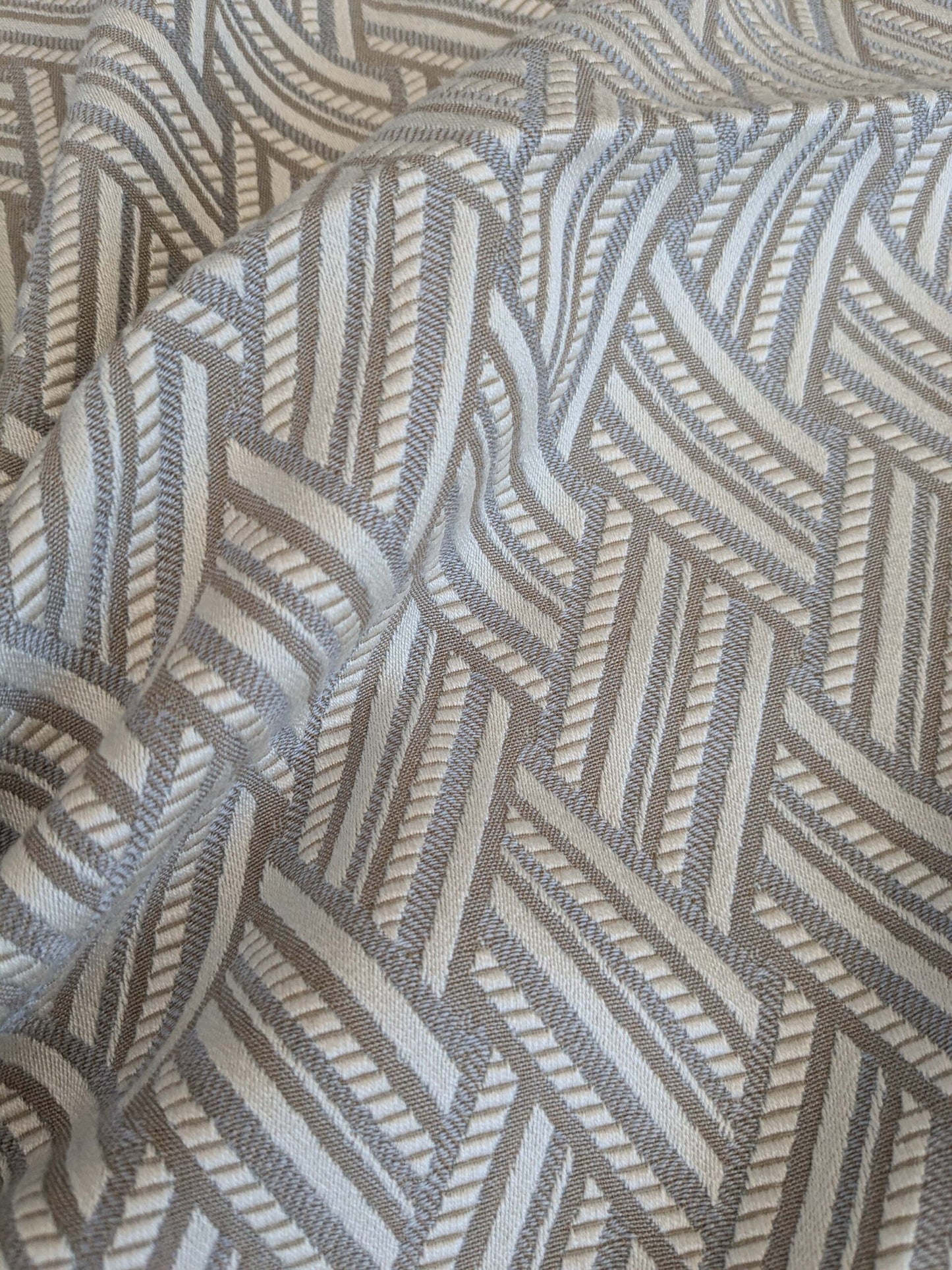 36 EV37 23" x 26" Lelievre Paris Vacoa Brume Gray Diamond Ogee Viscose MSRP USD354/y