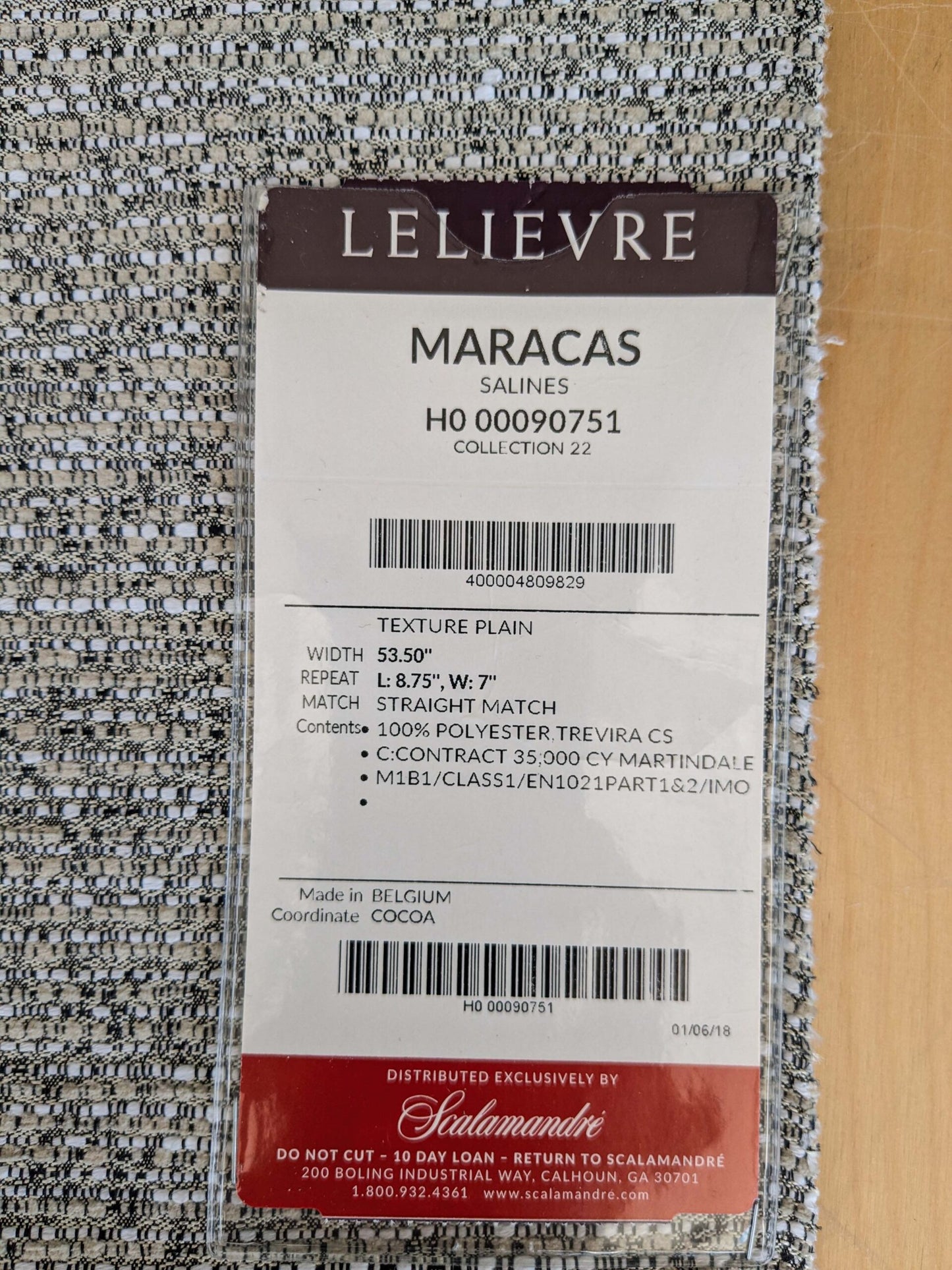 50 EV37 25" x 26" Lelievre Paris Maracas Salines Gray Solid Texture Polyester