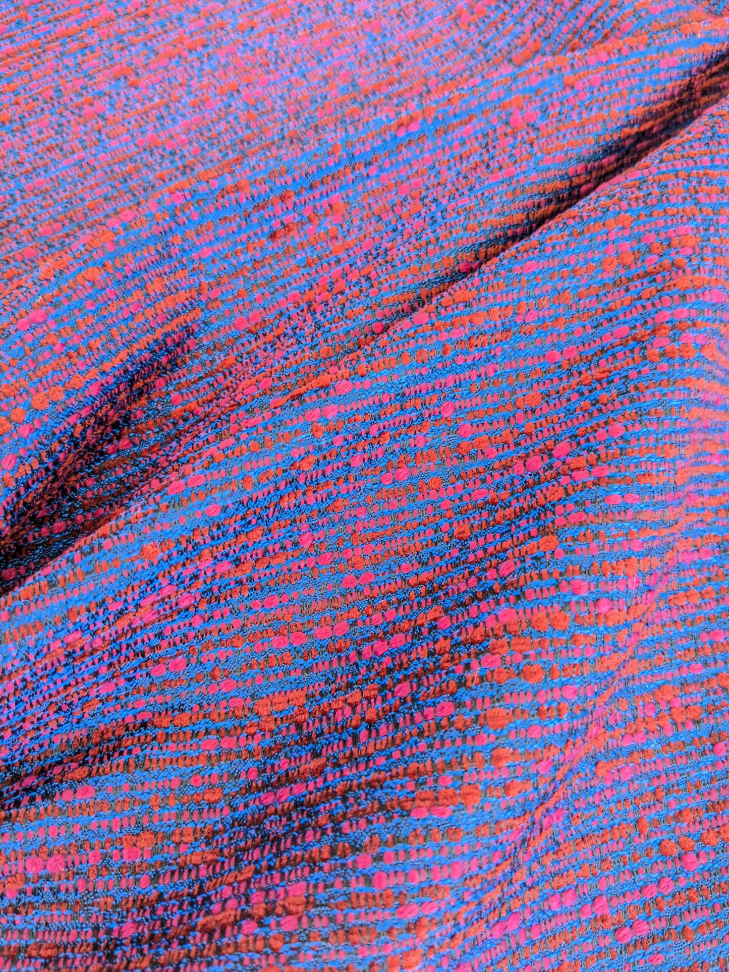 58 EV37 25" x 26" Lelievre Paris Maracas Fruits Rouges Purple Solid Texture Polyester