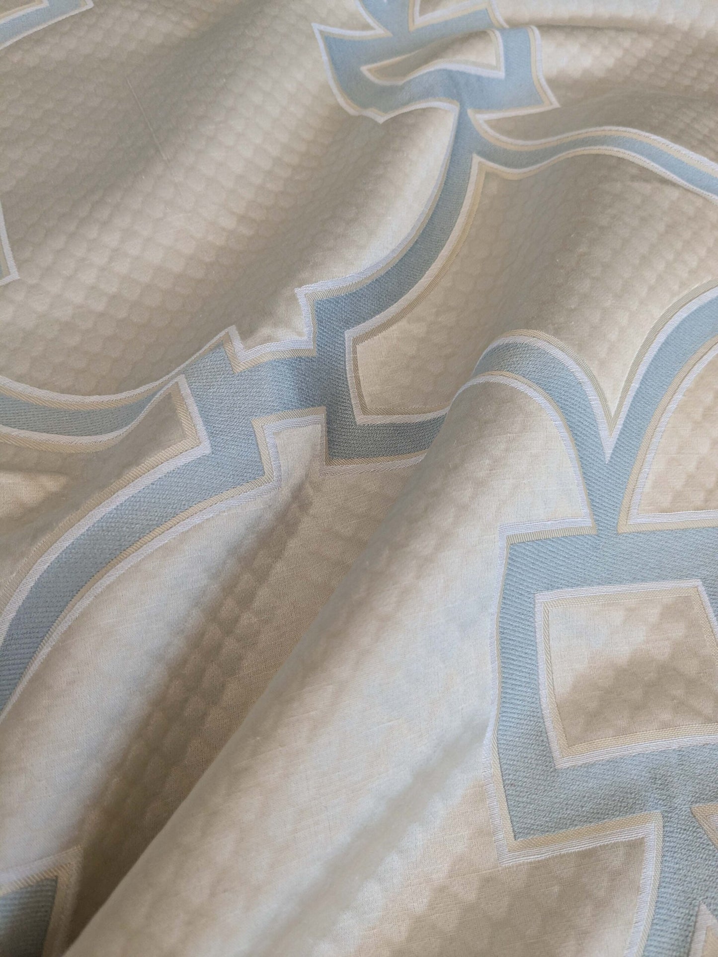 69 EV37 26" x 26" Scalamandre Circle Fret Cloud Cream White Blue Jacquard Medallion Geometric Fretwork Lattice MSRP USD 264/y