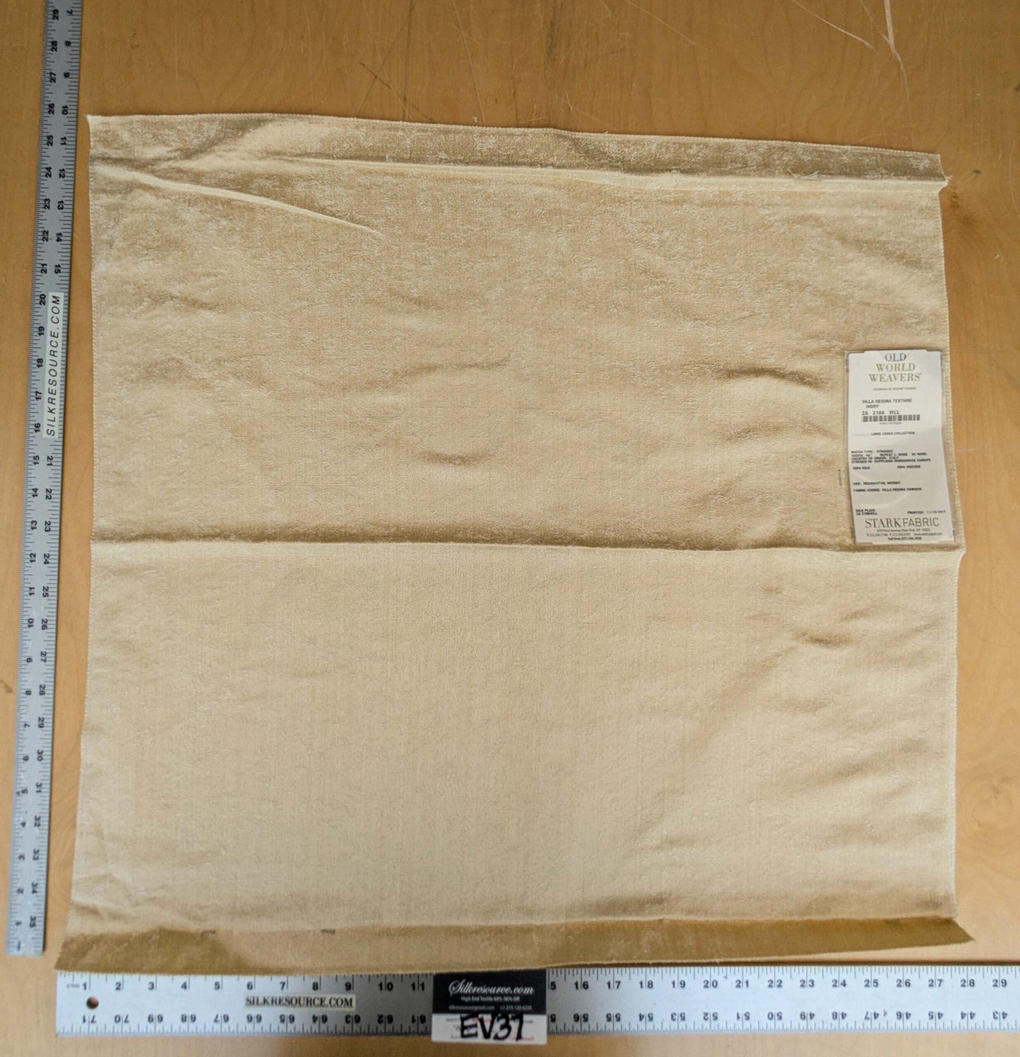 72 EV37 26" x 28" Old World Weavers Villa Regina Texture Ivory Silk Viscose Plain Cream White MSRP USD748/y