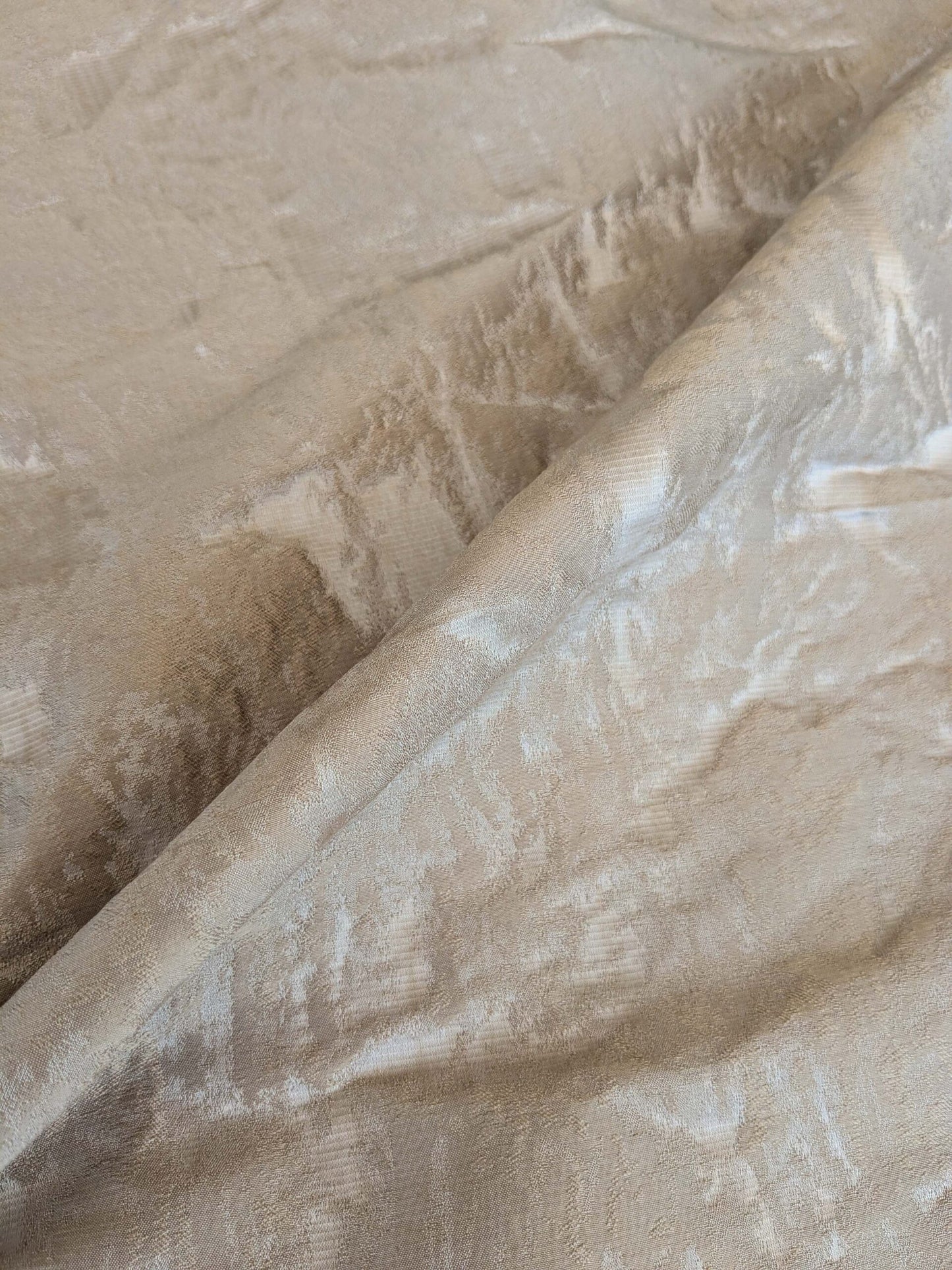 78 EV37 26" x 26" Old World Weavers Trilussa Sand Light Brown Abstract Large Jacquard