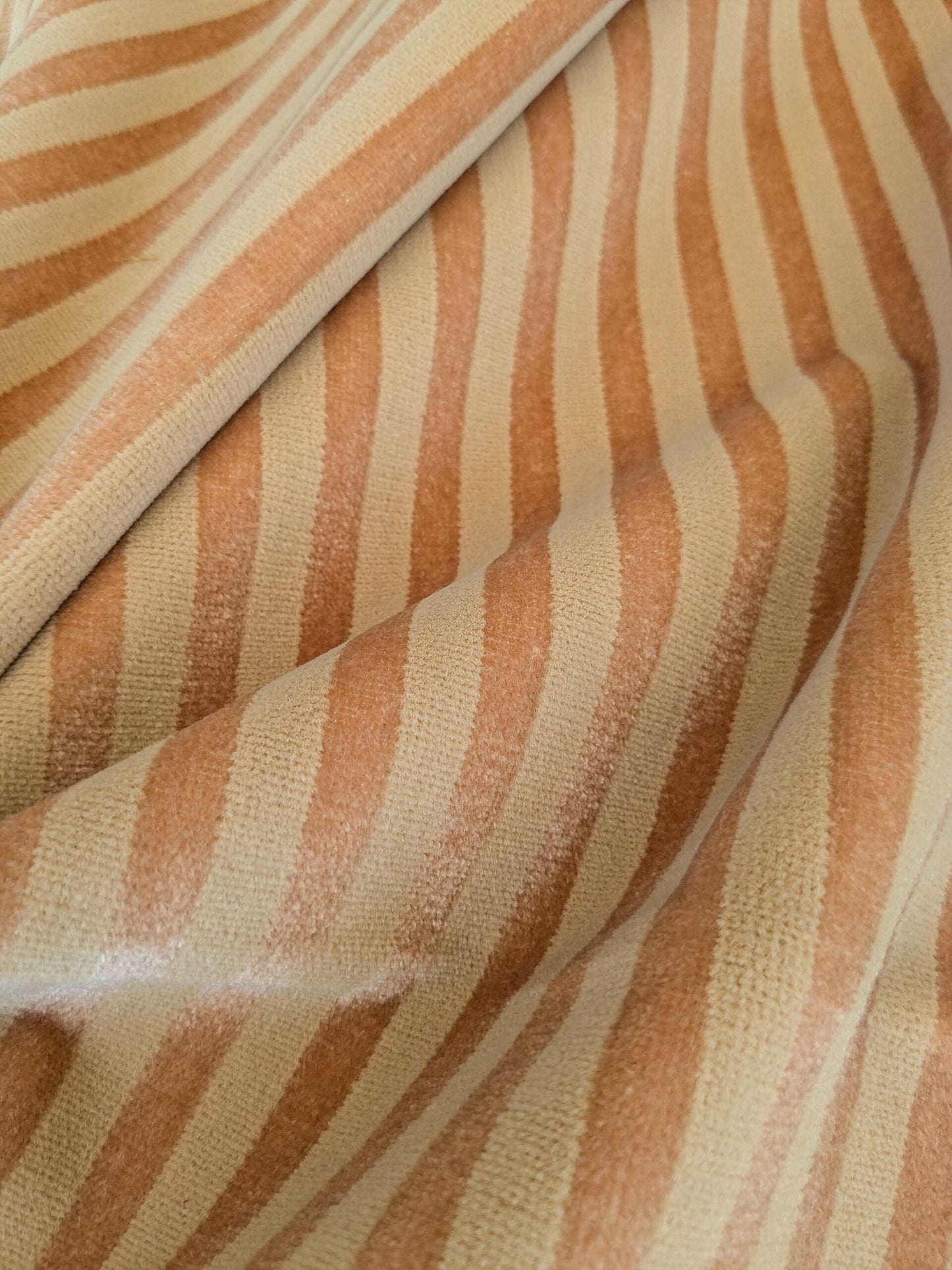 84 EV37 20" x 27" Fonthill Colline Peach Velvet Stripe