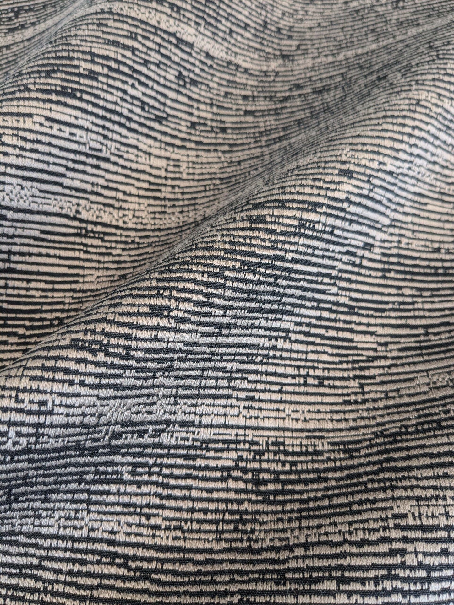 89 EV37 17" x 26" Lelievre Paris Ressource Ebene Black Gray Viscose Stripe