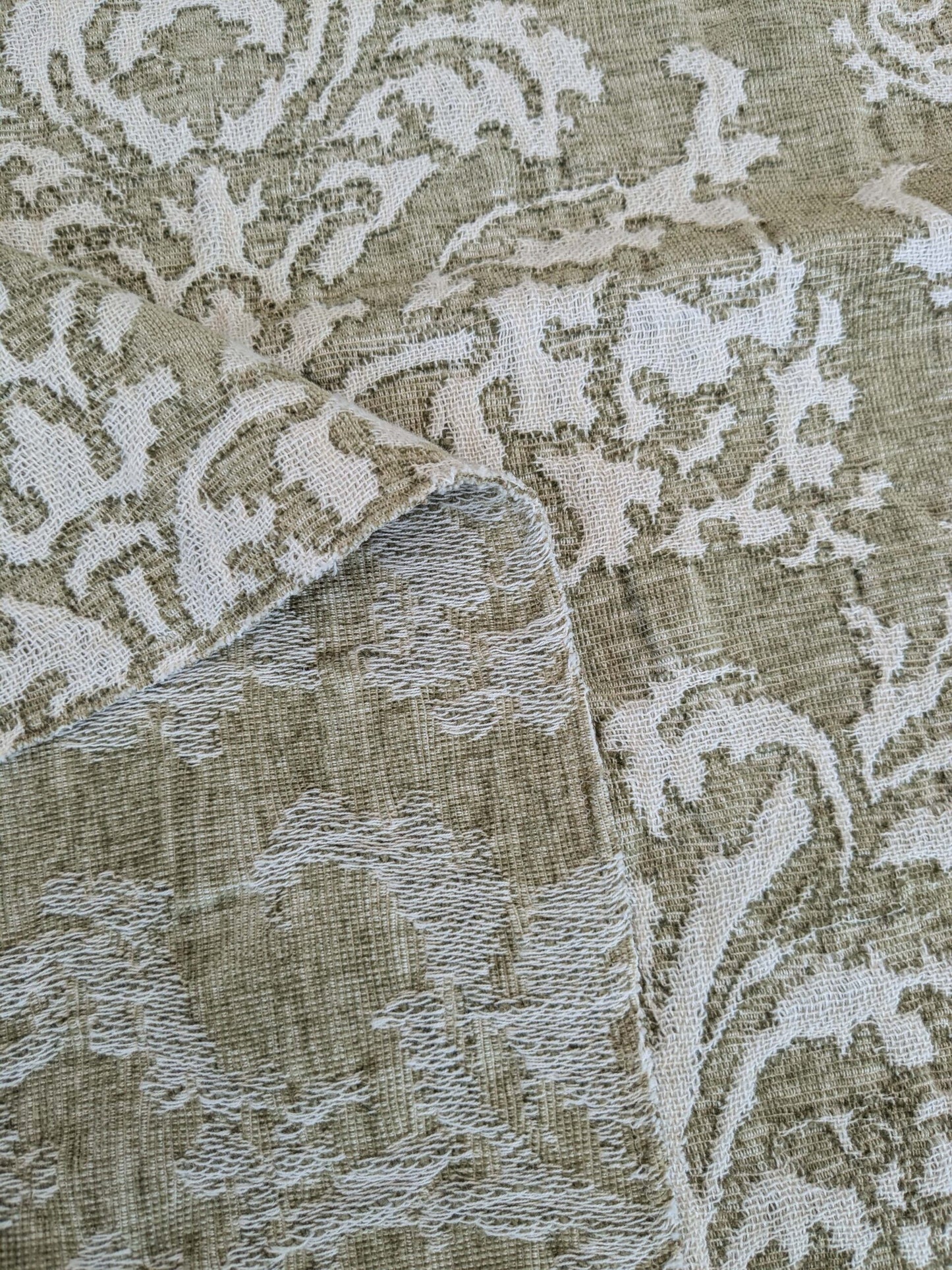 98 EV37 26" x 27" Scalamandre San Luca Damask Fern Jacquard Green White Cotton Viscose