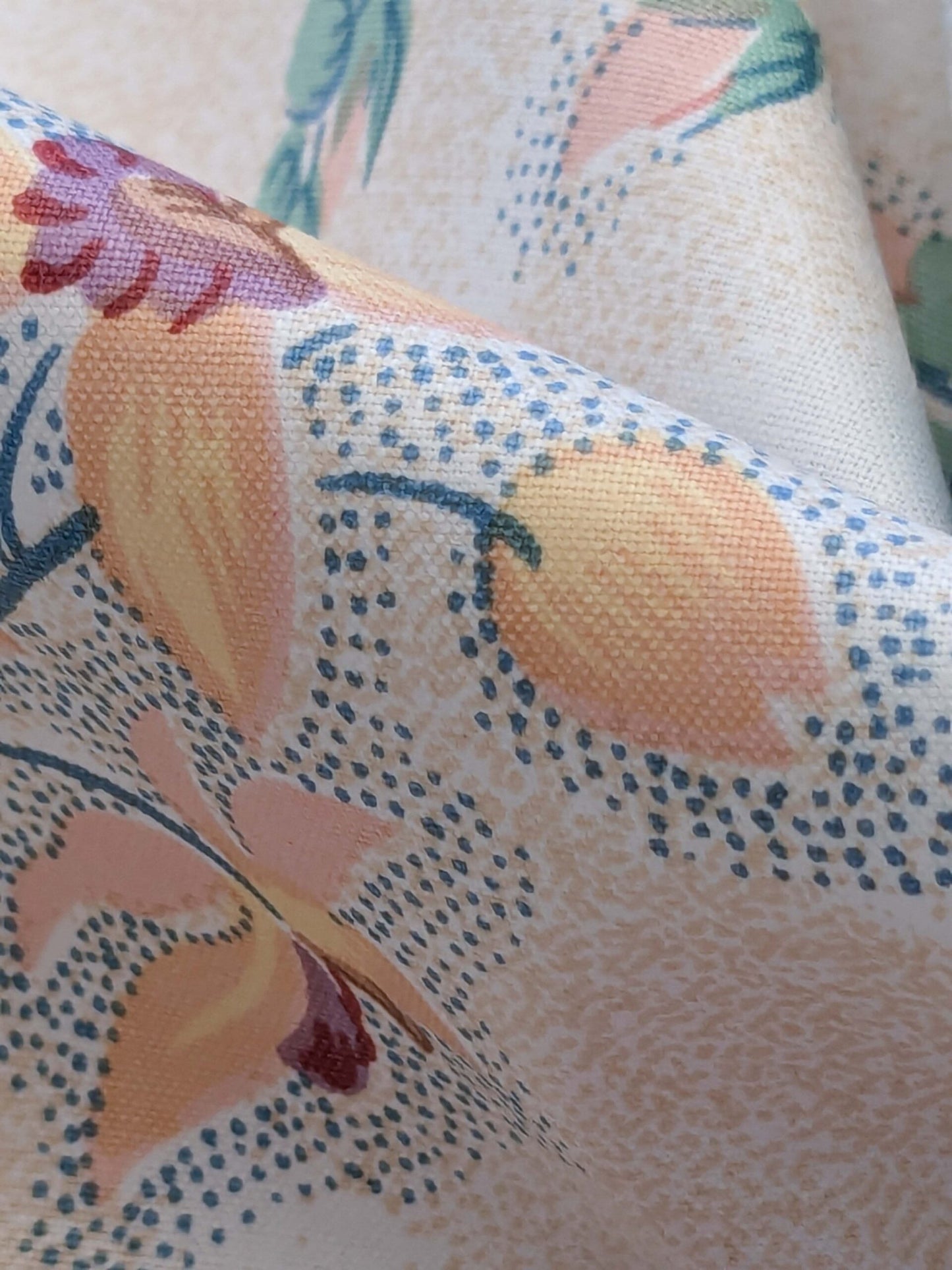 By yard Scalamandre Bouquet Marlyn Park Fh Multi/beige Cotton MSRP USD 188/y