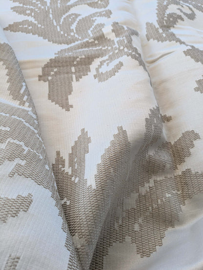 10 EV38 Lelievre Scalamandre Asuka Jacquards / Wovens Cream White Abstract Botanical 2.2y x 56"wide MSRP USD 688/Y