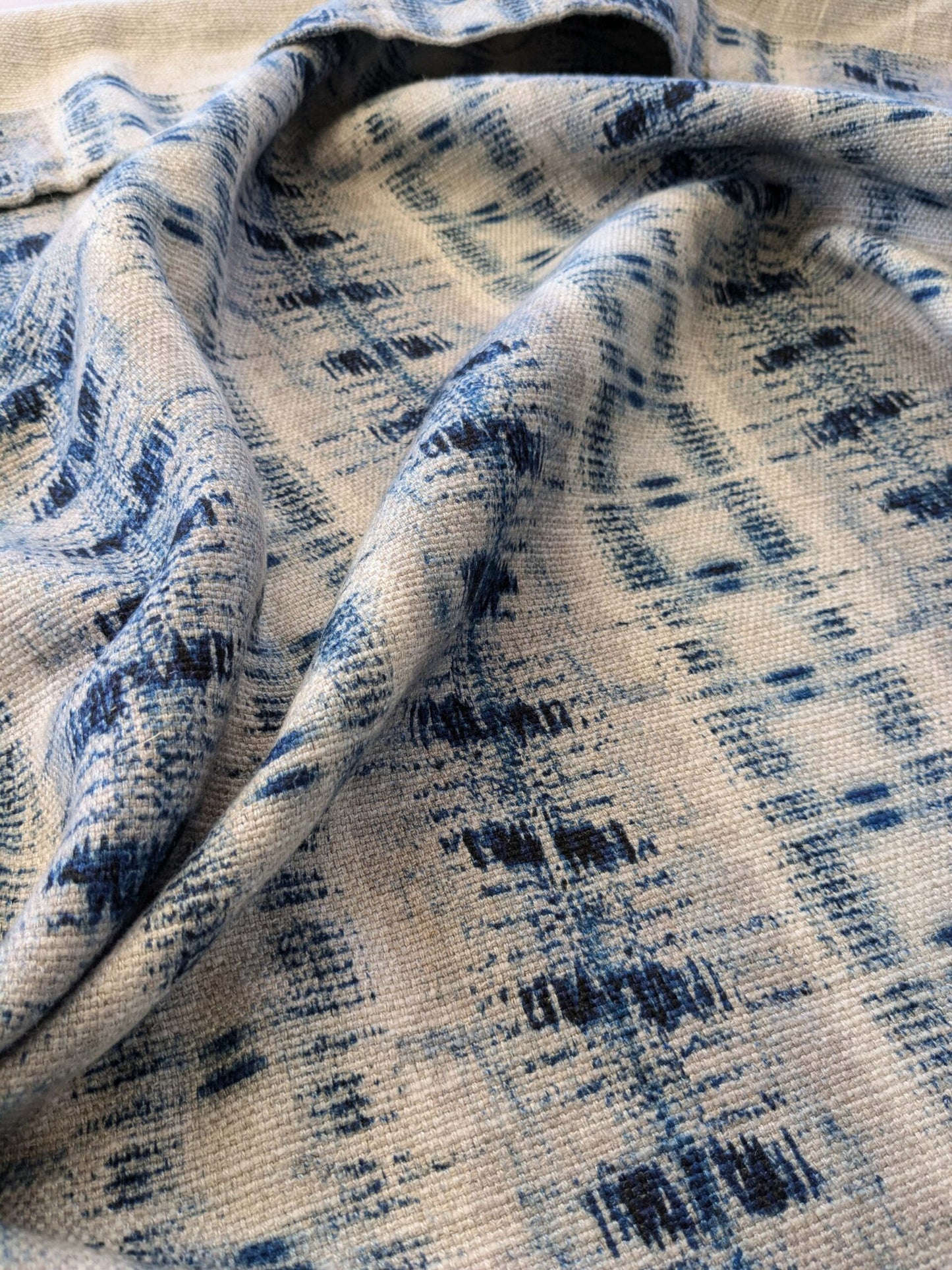 16 EV38 Scalamandre Nebula-Gx Blue Aura Woven Abstract Stripe Ikat MSRP USD364/y 1.2"x56"wide