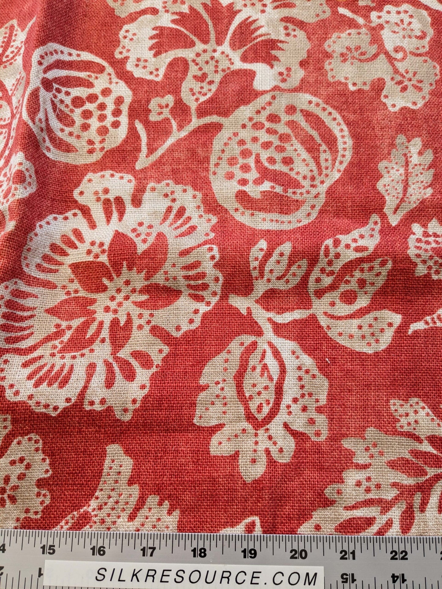 21 EV38 Scalamandre Calais Linen Print in Coral Pink Red Mediterrinan Pomegranite Block Print Heavy Linen MSRP USD300+/y 1.2y
