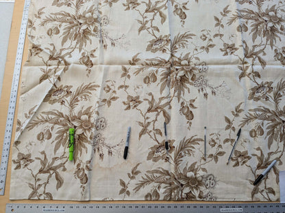 25 EV38 Scalamandre Bantry House Hand Printed Linen Brown Beige Floral 1.1y DEFECT