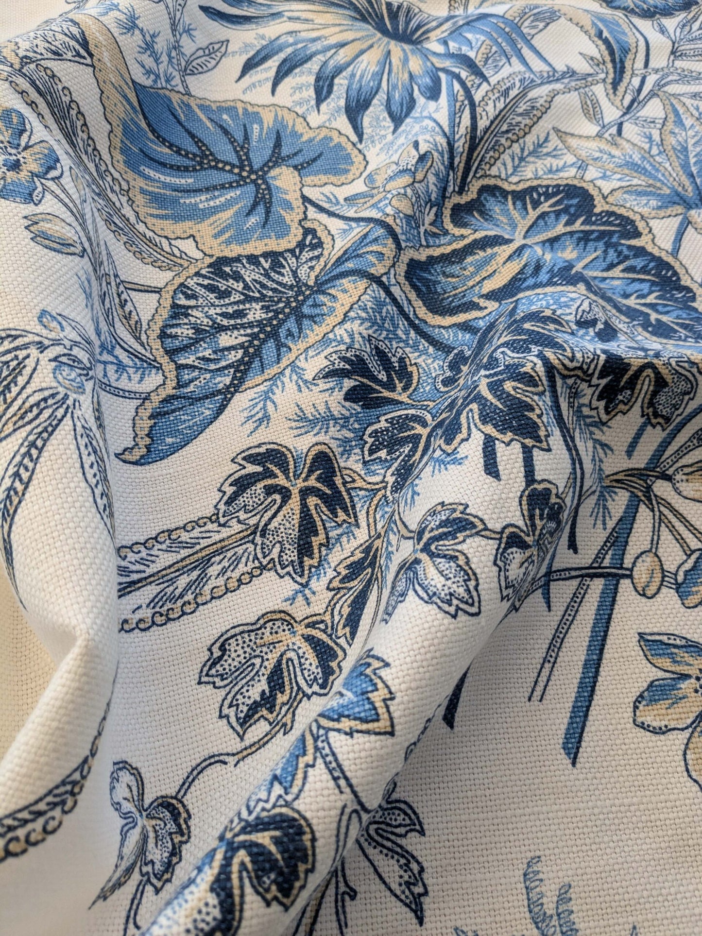28 EV38 Thibaut Sweet Grass Blue Botanical foliage Tropical Blue White Cotton Linen 1.4y