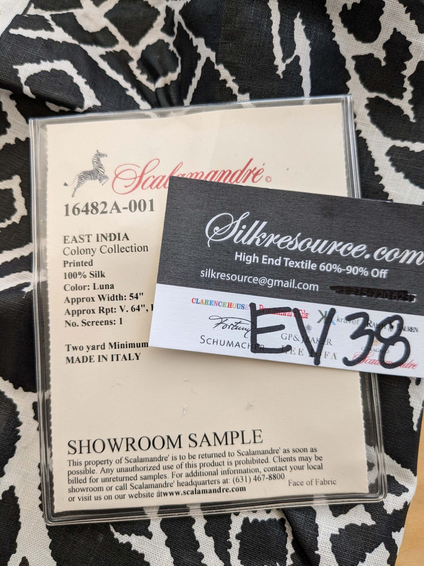 33 EV38 Scalamandre East India Bianco Nero Black White Printed Linen Damask 2.2y MSRP USD 440/Y