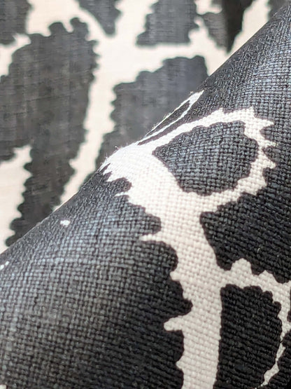 33 EV38 Scalamandre East India Bianco Nero Black White Printed Linen Damask 2.2y MSRP USD 440/Y