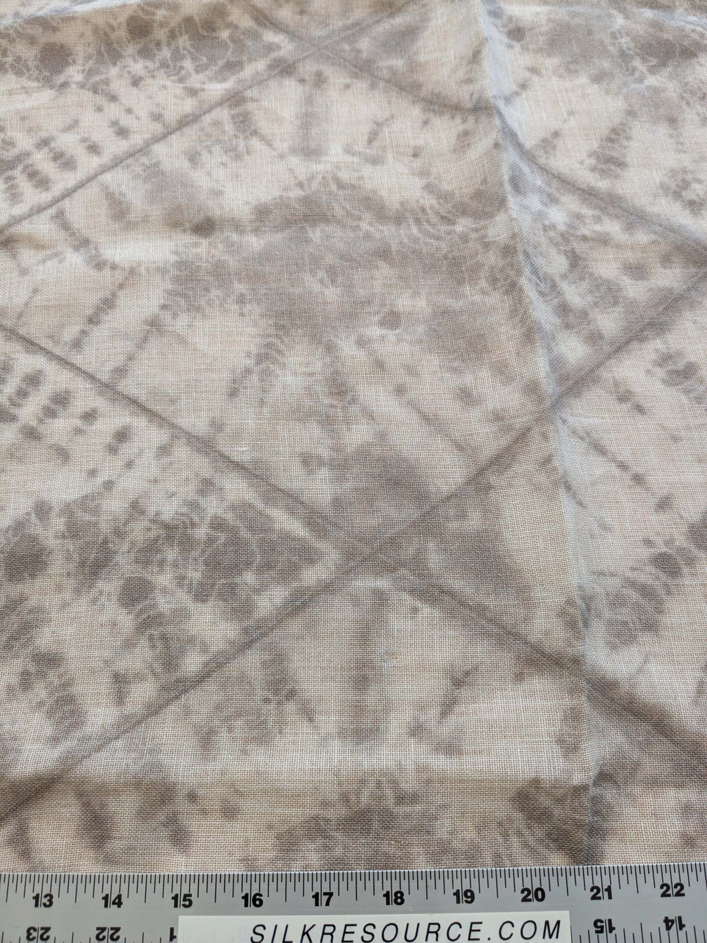 43 EV38 Scalamandre Alhambra Itajime Asphalt Linen Gray White Sheer Diamond 1.3y x 54"wide