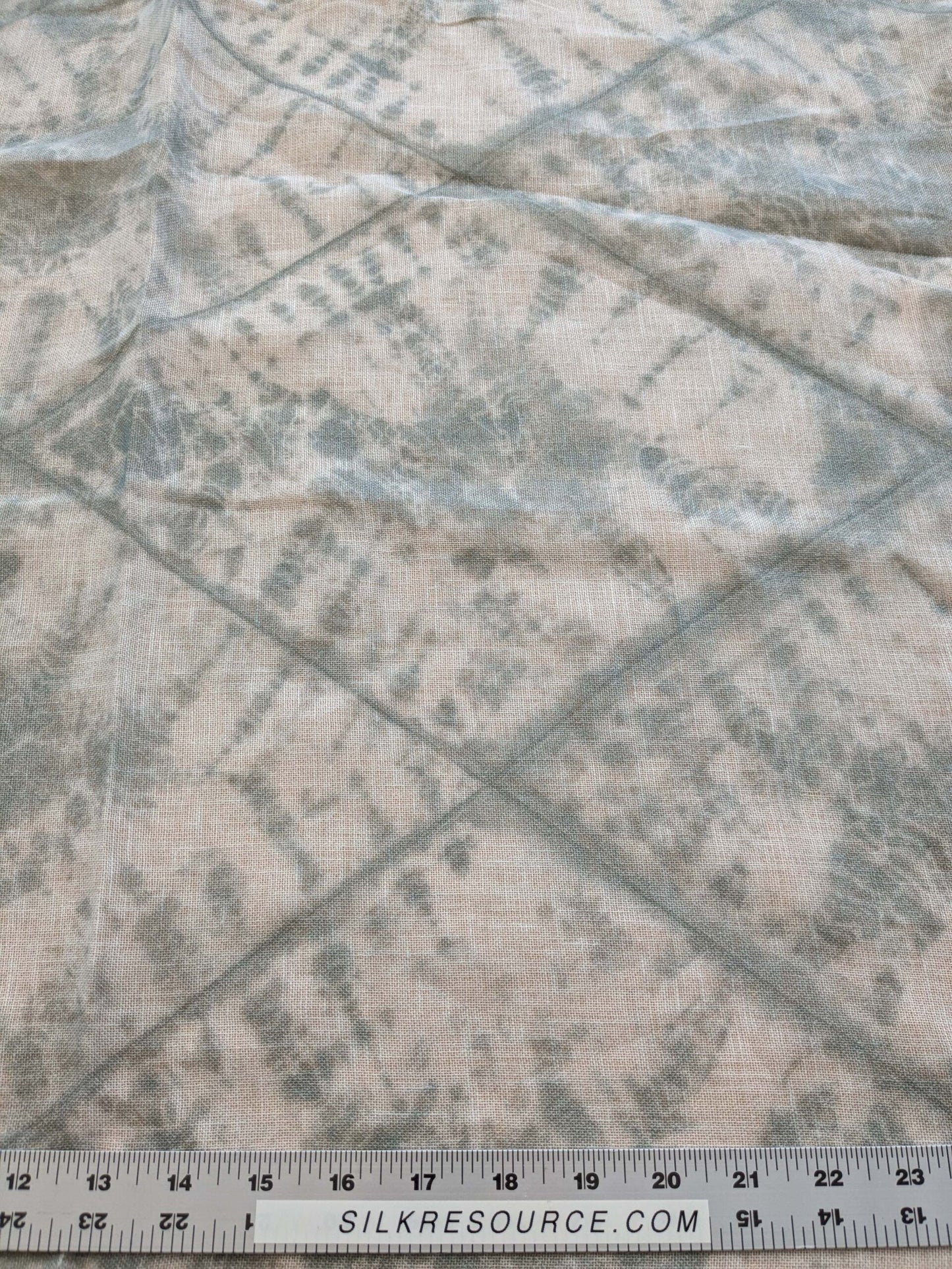 44 EV38 Scalamandre Alhambra Itajime Mint Linen Blue White Sheer Diamond 1.2y x 54"wide