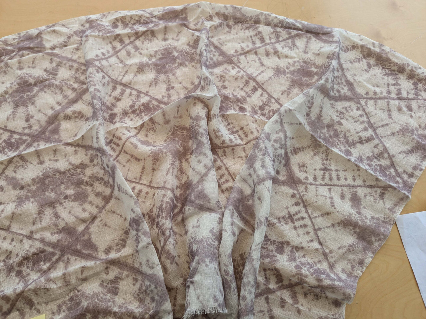 45 EV38 Scalamandre Alhambra Itajime Purple Linen White Sheer Diamond 33" x 54"wide