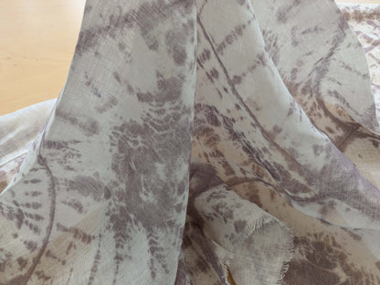 45 EV38 Scalamandre Alhambra Itajime Purple Linen White Sheer Diamond 33" x 54"wide