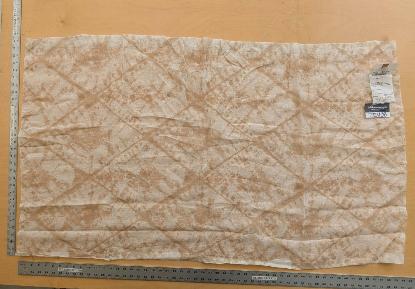 46 EV38 Scalamandre Alhambra Itajime Biscuit Light Beige Linen White Sheer Diamond 30" x 54"wide