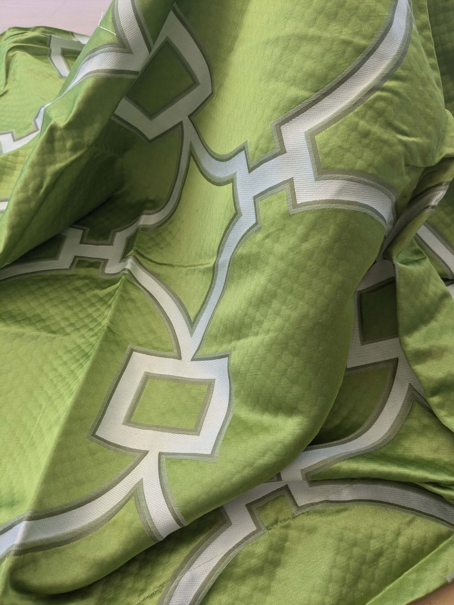 4 EV39 Scalamandre Circle Fret Absinthe Green Jacquard Fretwork Lattice MSRP USD264/y 1.2y