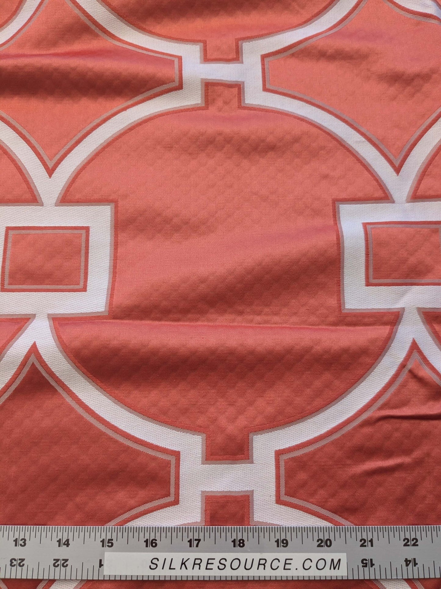 5 EV39 Scalamandre Circle Fret Coral Red White Jacquard Fretwork Lattice MSRP USD264/y 1.2y
