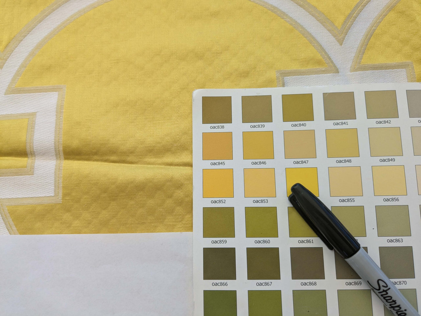 6 EV39 Scalamandre Circle Fret Forsythia White Jacquard Fretwork Lattice MSRP USD264/y 1.2y