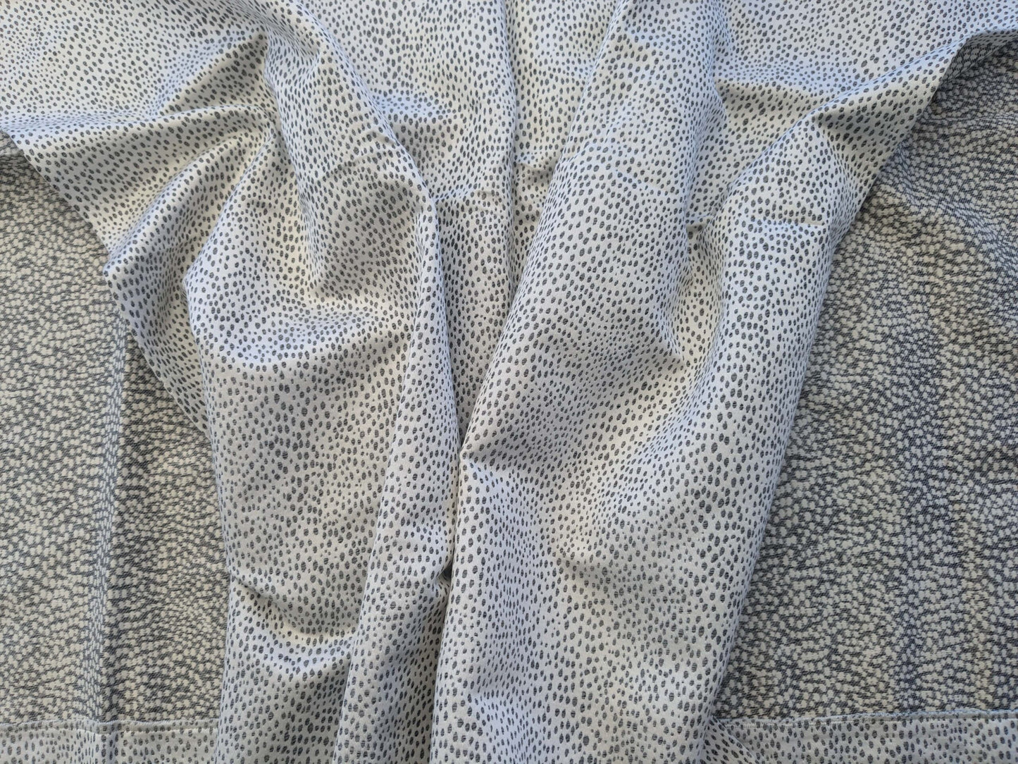 8 EV39 2.4y Scalamandre STINGRAY FLAX Jacquard MSRP USD 218/y