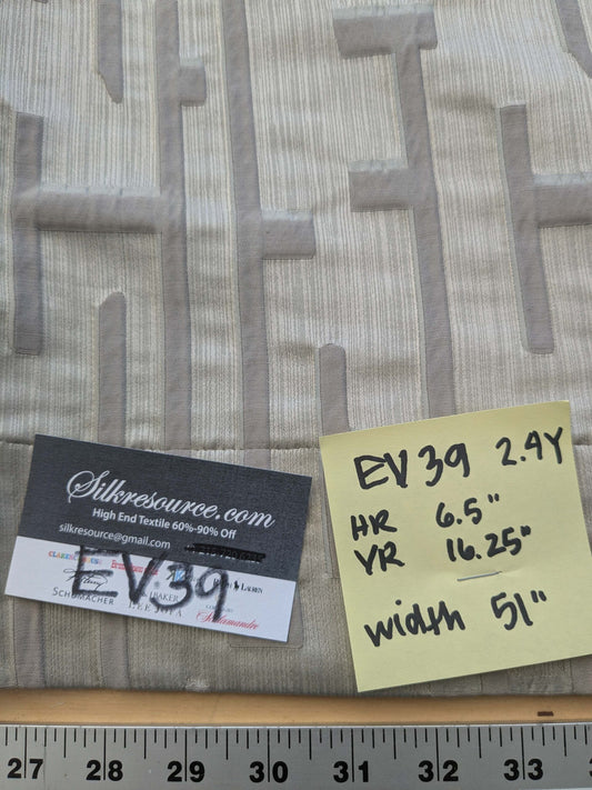 9 EV39 2.4y Scalamandre Tableau Glacier Gray Jacquard Geometric Graphic MSRP USD330/y