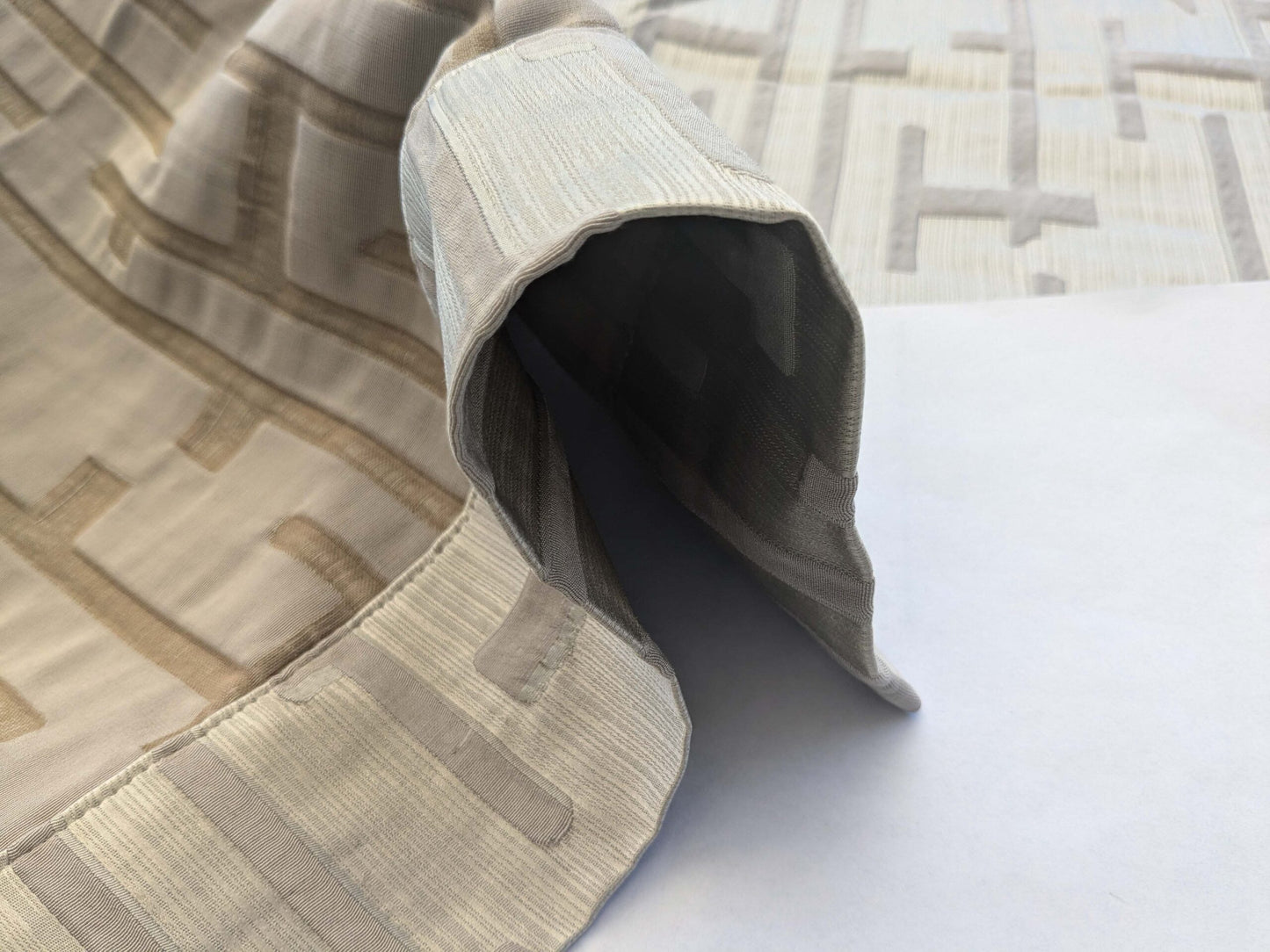 9 EV39 2.4y Scalamandre Tableau Glacier Gray Jacquard Geometric Graphic MSRP USD330/y