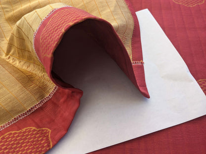 10 EV39 2.4y Scalamandre Colony Fan Faliero Small Scale Red Gold Classy Art Deco