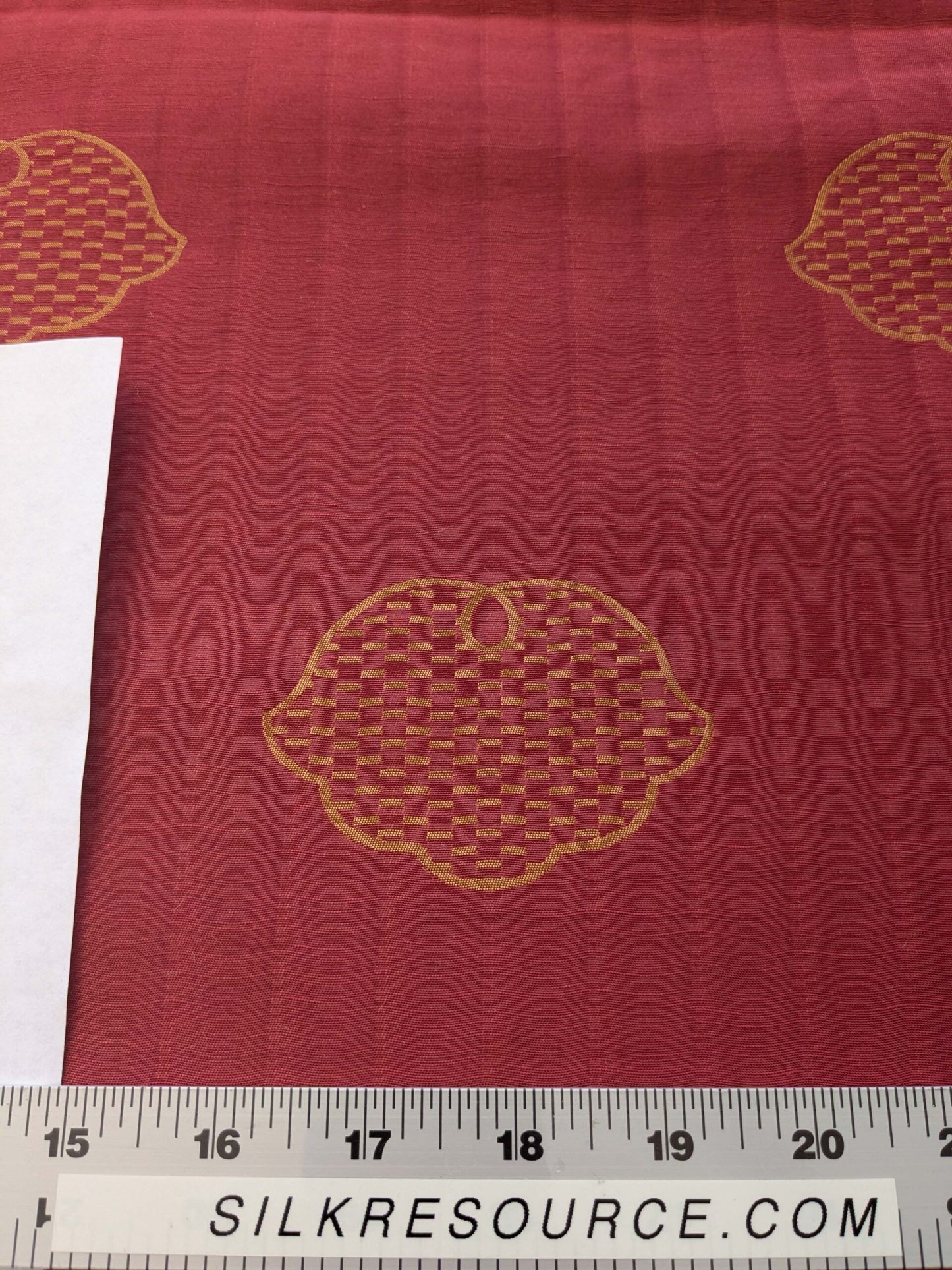 10 EV39 2.4y Scalamandre Colony Fan Faliero Small Scale Red Gold Classy Art Deco