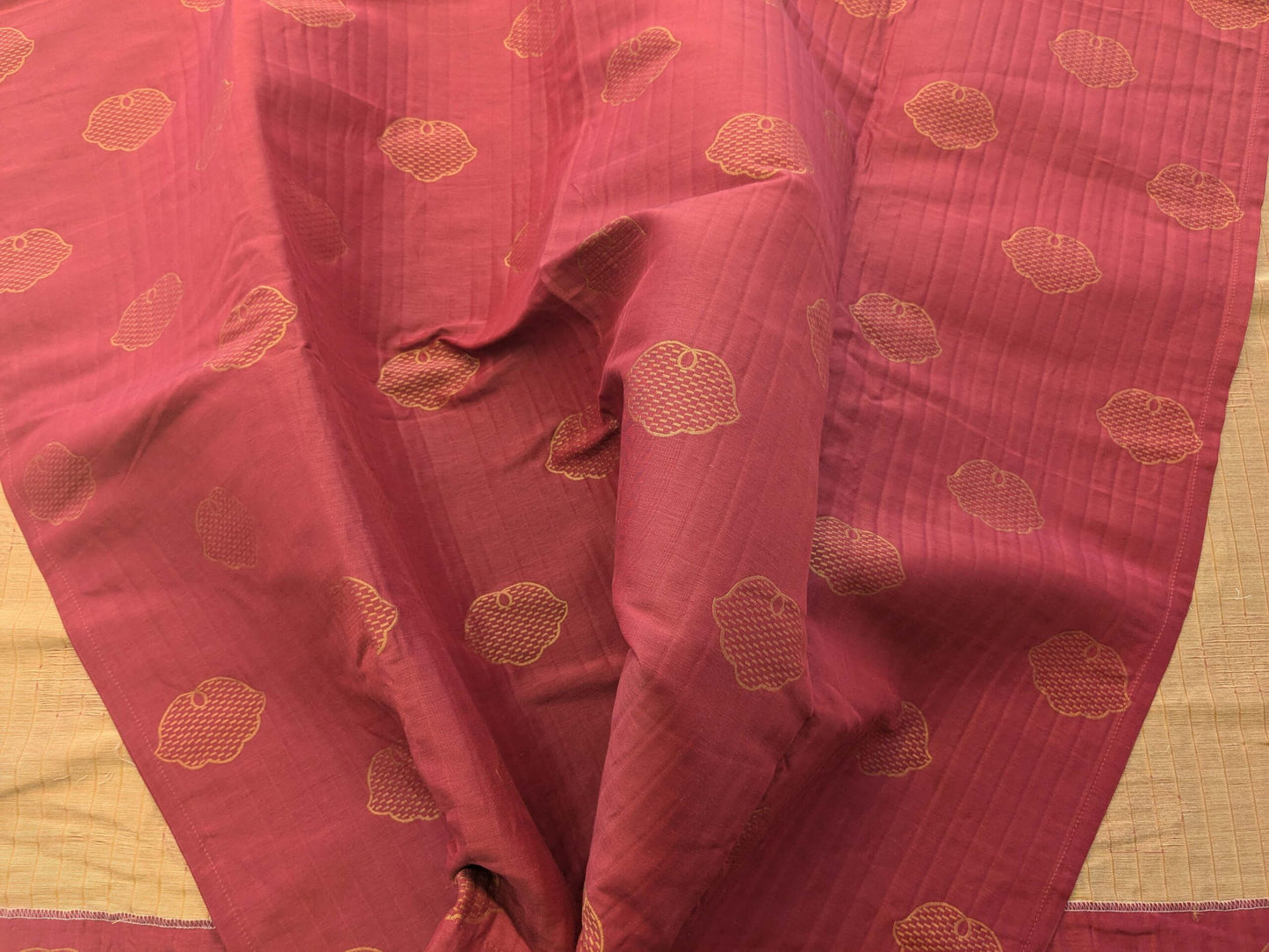 10 EV39 2.4y Scalamandre Colony Fan Faliero Small Scale Red Gold Classy Art Deco