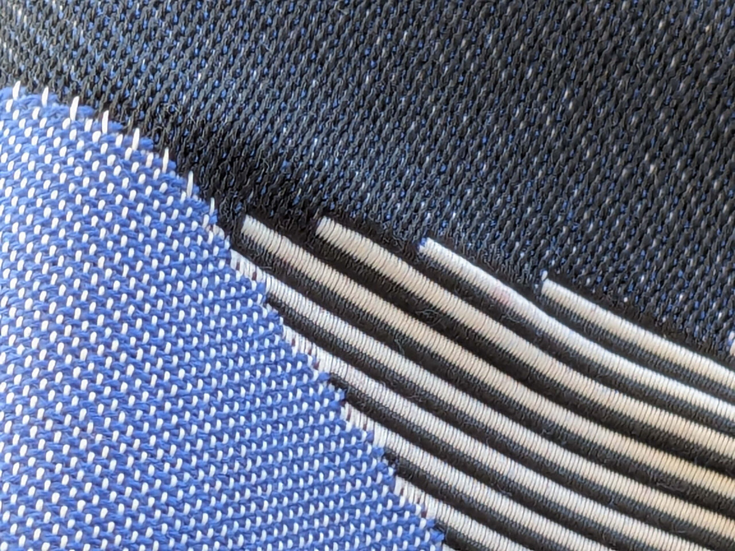 13 EV39 1.3y Lelievre Paris Allure M1 Casual Blue Red White Large Jacquard Abstract Graphic MSRP USD574/y