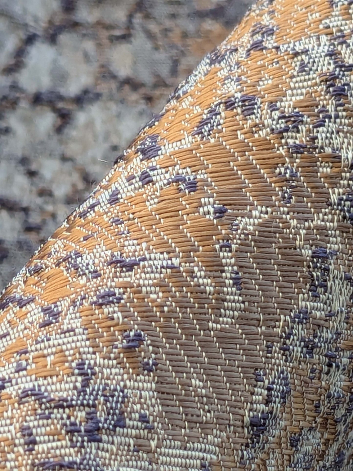 14 EV39 1.4y Scalamandre Old World Weavers Luminescence Amethyst Large Jacquard Abstract Gray MSRP USD 452/y